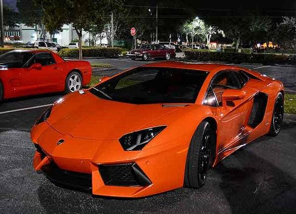 Niki Minaj and Her $400,000 Lambo!