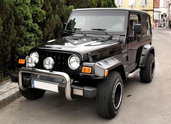 7 Must Have Jeep Accessories For Every Proud Jeep Owner