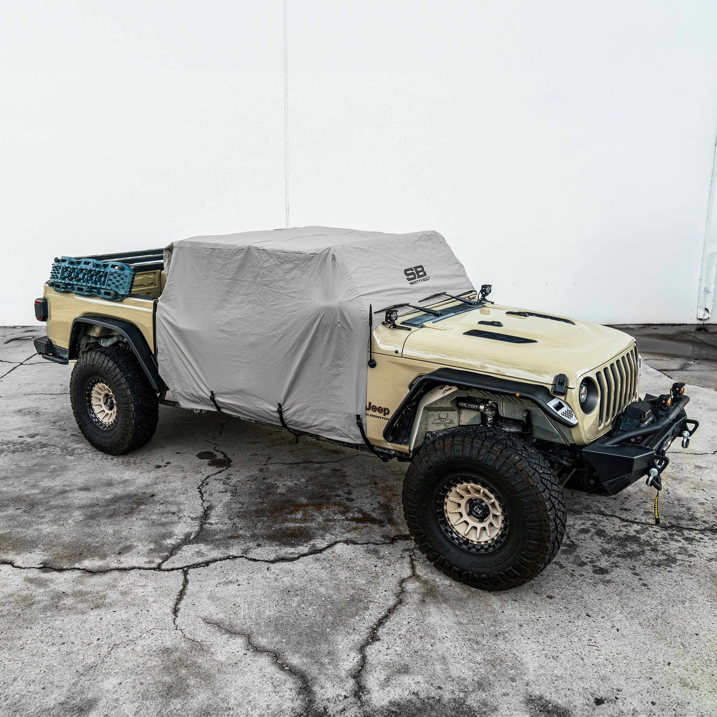 Smittybilt 2020-2025 Jeep Gladiator JT Water Resistant Cab Cover With Door Flaps 1081