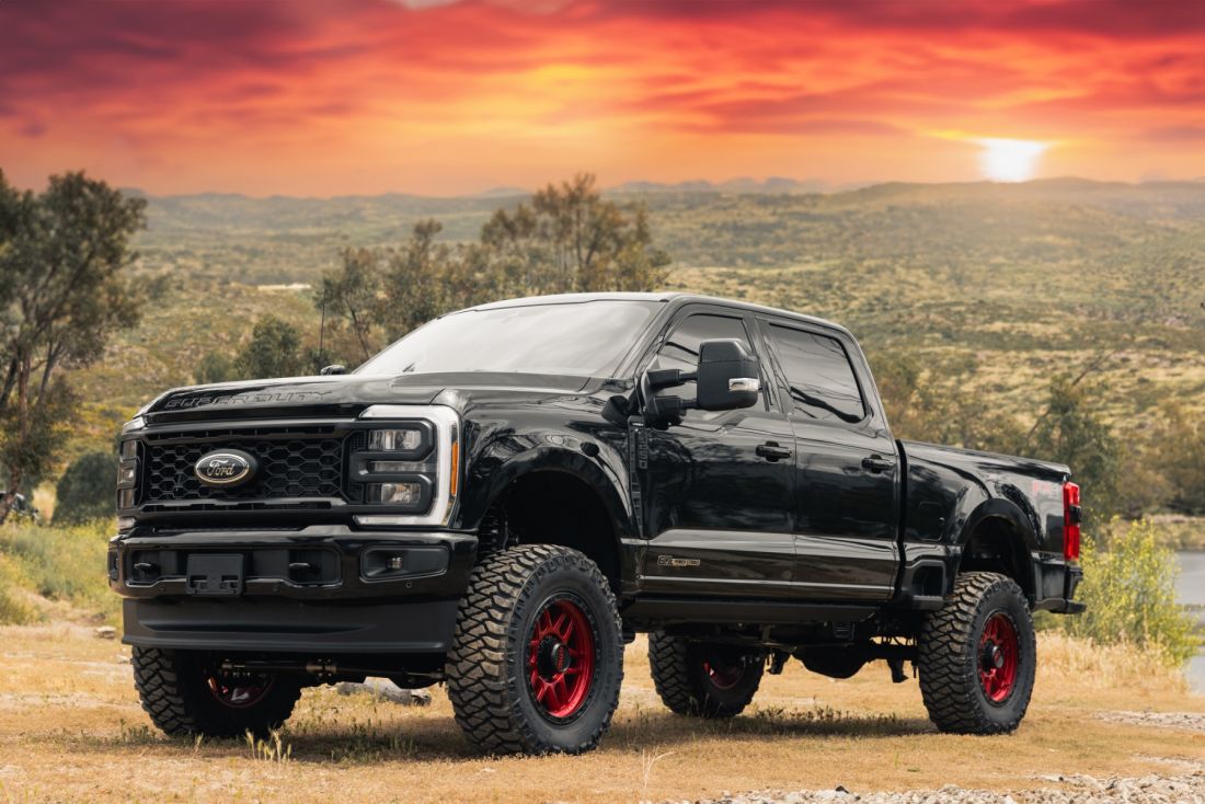 Readylift 2023-2024 Ford F-250 F-350 Super Duty 4WD 6" Coil Spring Lift Kit with Falcon Shocks & Radius Arms 49-23621