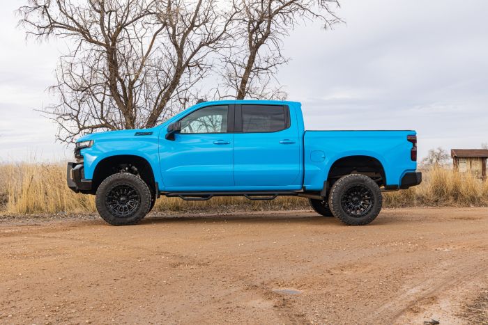 Readylift 2019-2024 Chevrolet Silverado GMC Sierra 1500 8" MAX3.3 Suspension System With Falcon 3.3 Shocks 42-39840
