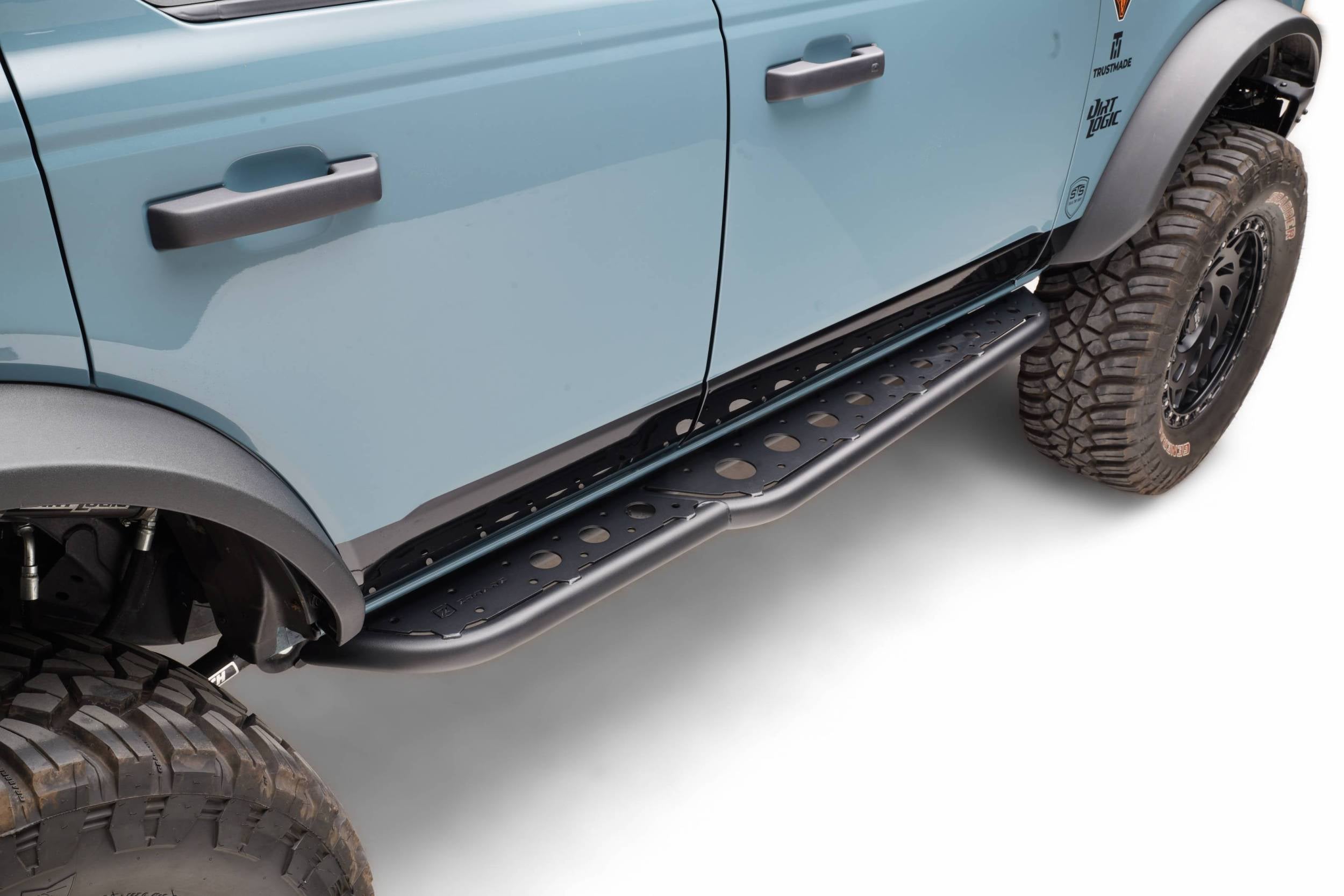ZROADZ 2021-2024 Ford Bronco 4-Door TRAILX.R3 Series Rock Slider Side Step Z745601