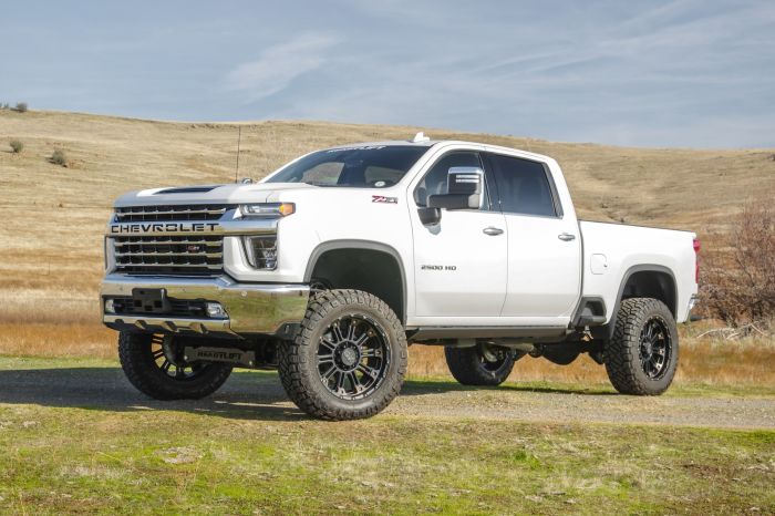 Readylift 2020-2025 Chevrolet Silverado GMC Sierra 2500HD 3500HD 6'' MAX3.3 Suspension System With Falcon 3.3 Shocks And Fab UCA Arms 42-30660