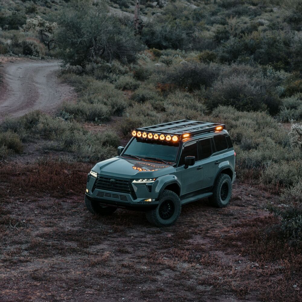 KC Hilites 2024-2026 Lexus GX 550 Toyota Land Cruiser LC250 Platform One Roof Rack with 360° Lighting AK-92301B