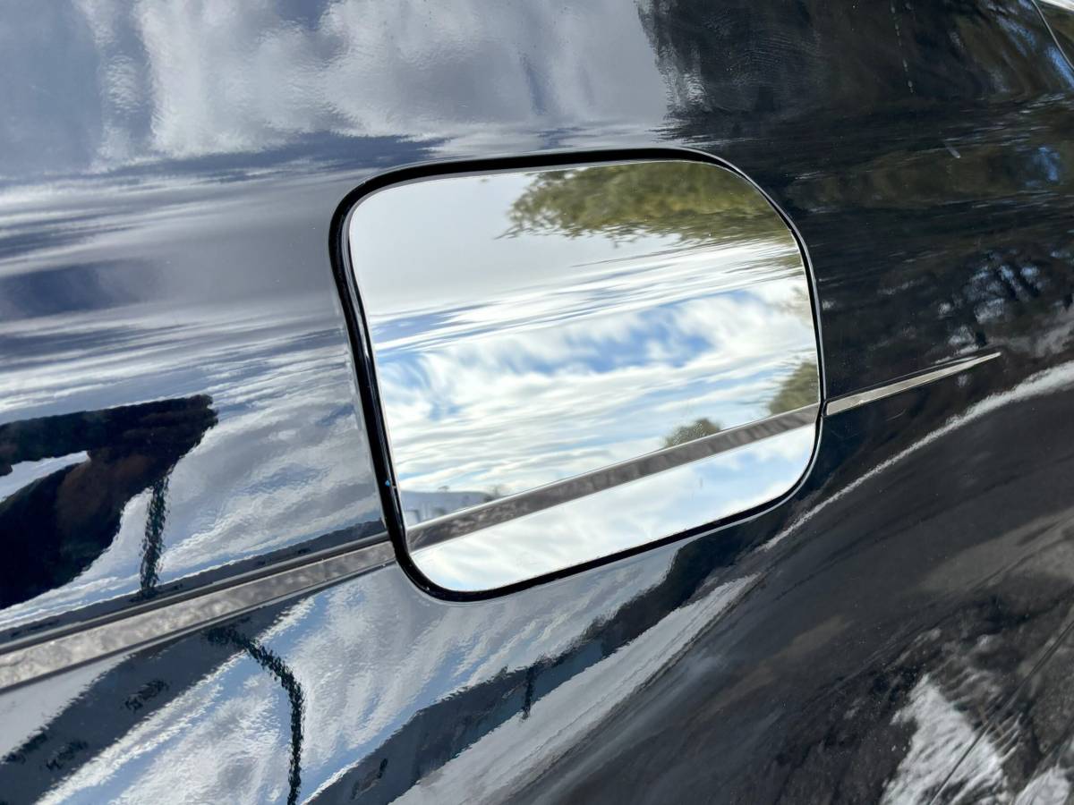 QAA 2025 Toyota Camry 1Pc Stainless Steel Gas Cap Door Trim GC75130