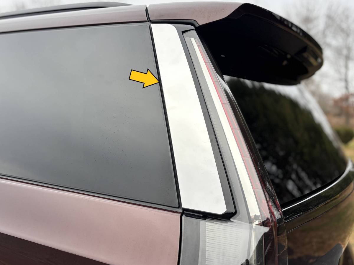 QAA 2021-2026 Cadillac Escalade Stainless Steel Rear Window Trim 2Pc RW61255