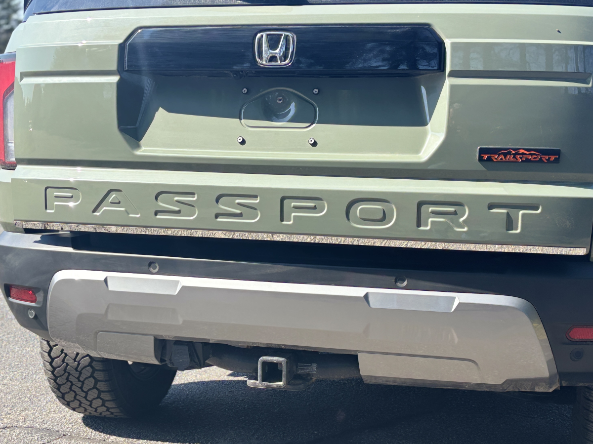QAA 2026 Honda Passport 4Door SUV 1Pc Stainless Steel Rear Deck Accent RD76220