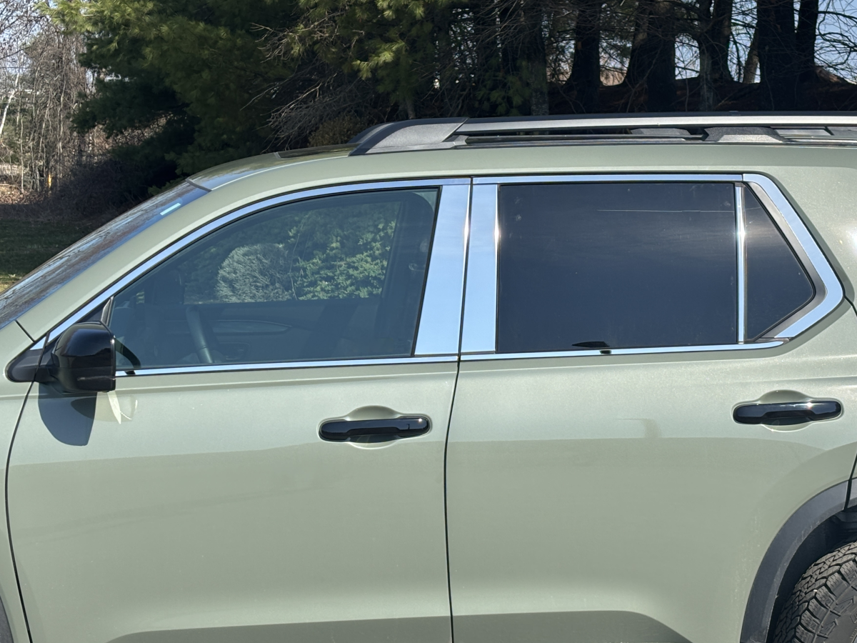 QAA 2026 Honda Passport 4Door SUV 14Pc Stainless Steel Window Accent Package WP76220