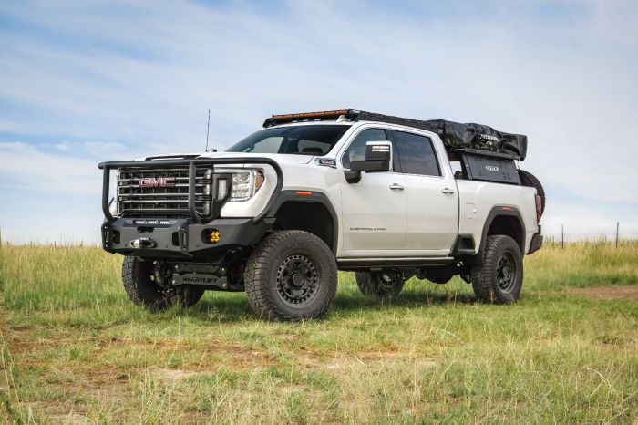 Readylift 2020-2022 Chevrolet Silverado GMC Sierra 2500HD 3500HD 6'' Lift Kit With Falcon 1.1 Shocks 44-30620