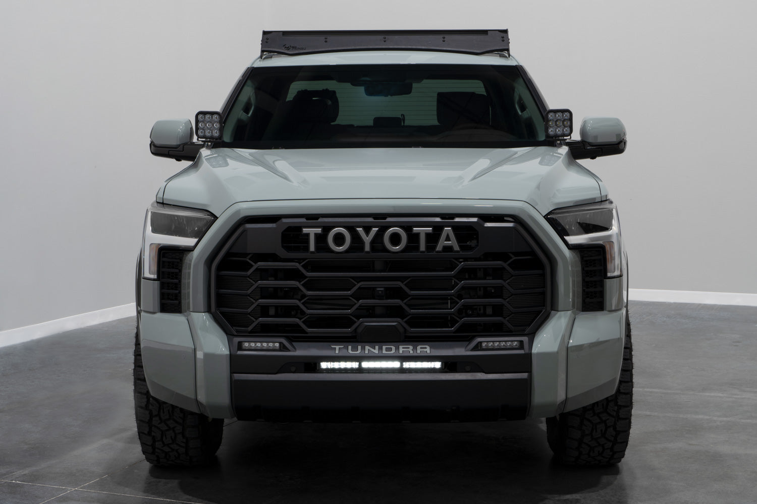 Diode Dynamics 2022 Toyota Tundra Amber Combo Stealth Bumper Light Bar Kit DD7413