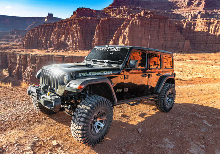 Superlift 2018-2022 Jeep Wrangler JLU 4dr 4WD 4in Dual Rate Coil Spring Lift Kit With Fox 2.0 Reservoir Shocks K184FX/86040X4