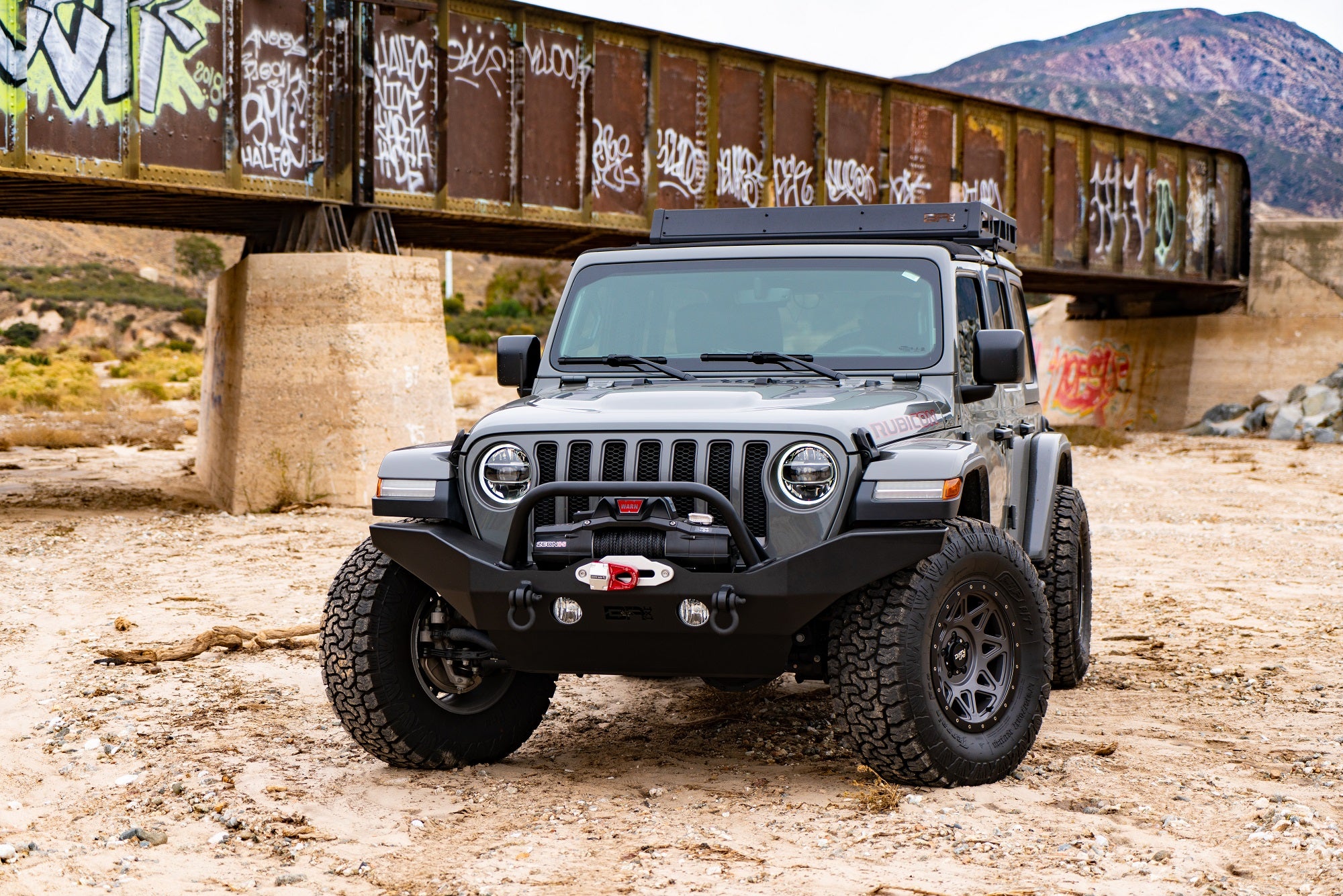 Body Armor 2018-2023 Jeep Wrangler JL Gladiator JT Full Width Front Bumper Rubicon Model Only Light Textured Bumper Black JL-19531
