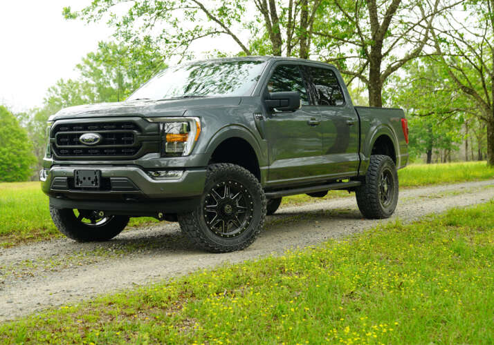 Superlift 2021-2022 Ford F-150 GAS 4WD 6in Suspension Lift Kit with Bilstein Rear Shocks K130B/86040X4