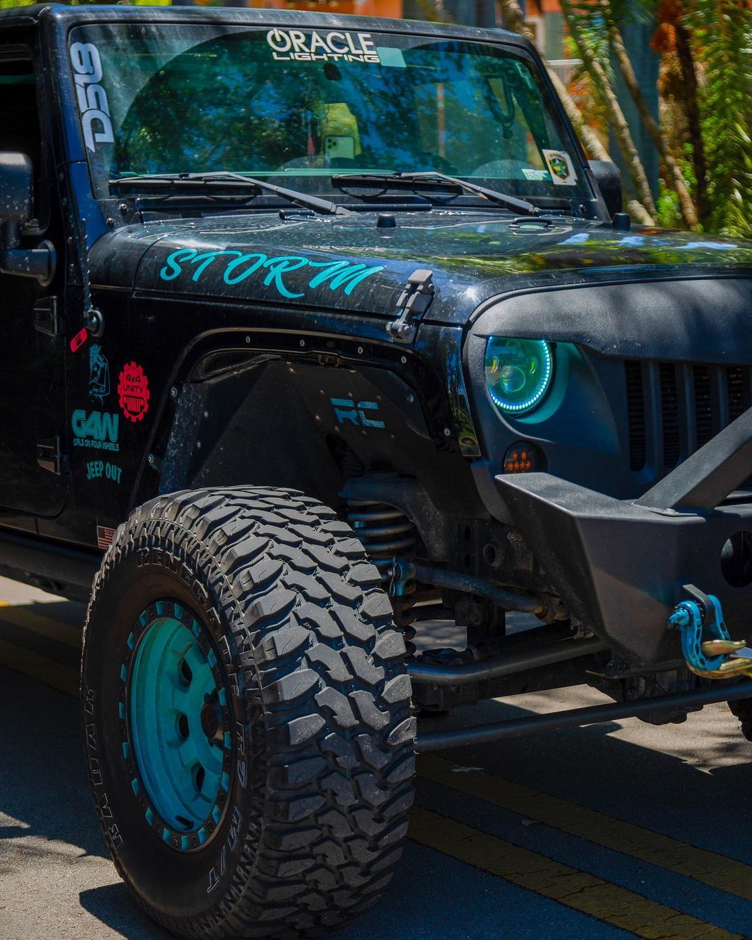 Oracle Lighting 7" High Powered LED Headlights Black Bezel 5769-335