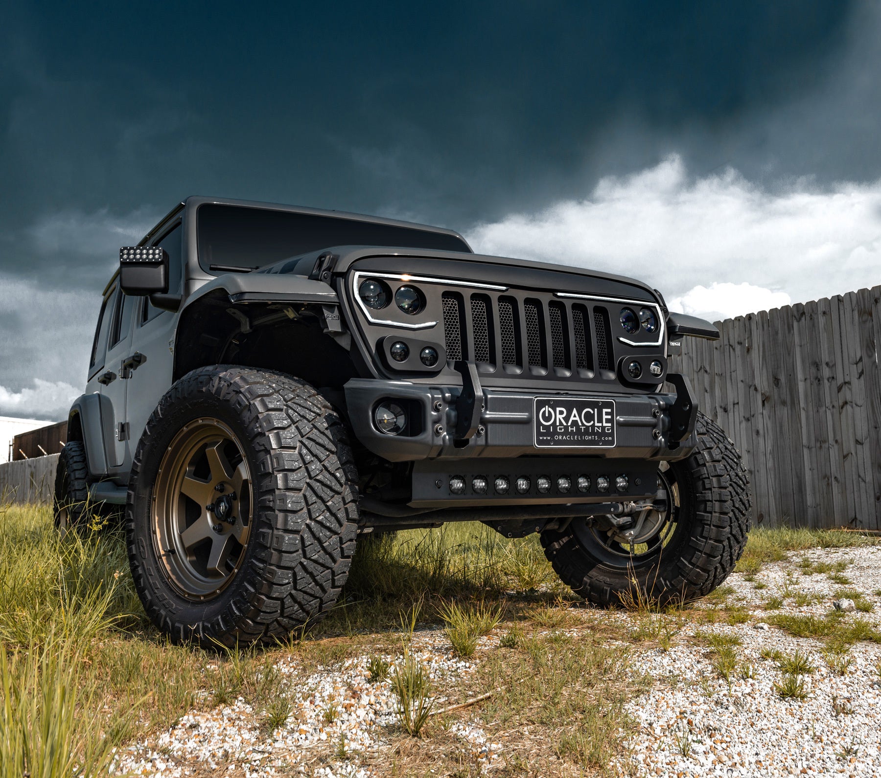 Oracle Lighting 2018-2022 Jeep Wrangler JL 2020-2022 Gladiator JT Skid Plate with Integrated LED Emitters 5883-001