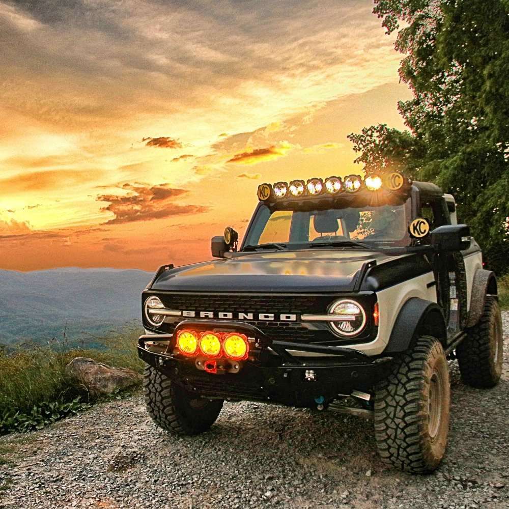 KC Hilites 2021-2024 Ford Bronco Gravity LED Pro6 Wide-40 2-Light System Ditch Light Kit 97160