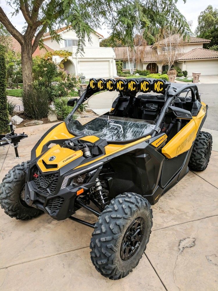 KC Hilites 2017-2023 Can-Am Maverick X3 Bracket Set 45" Pro6 Gravity LED 7 Light Bar Overhead Mount Pair 73425
