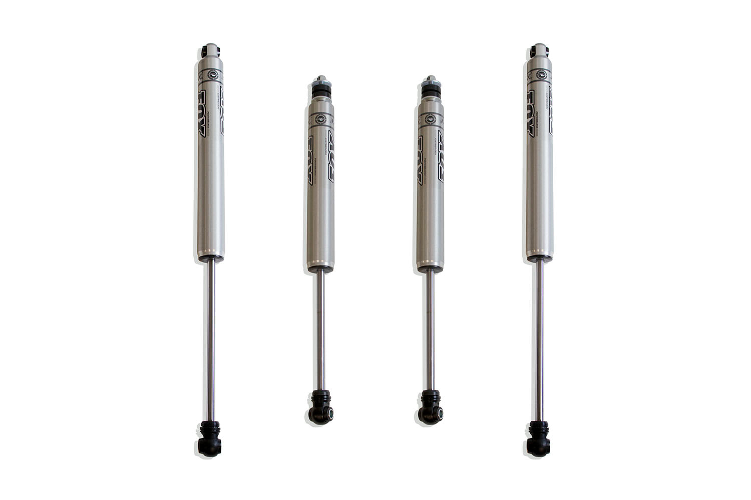 MaxTrac Suspension 2017-2023 Ford F-250 F-350 4WD Box Including Front & Rear Fox 2.0 Performance Series Shocks With 8" Lift 943380F