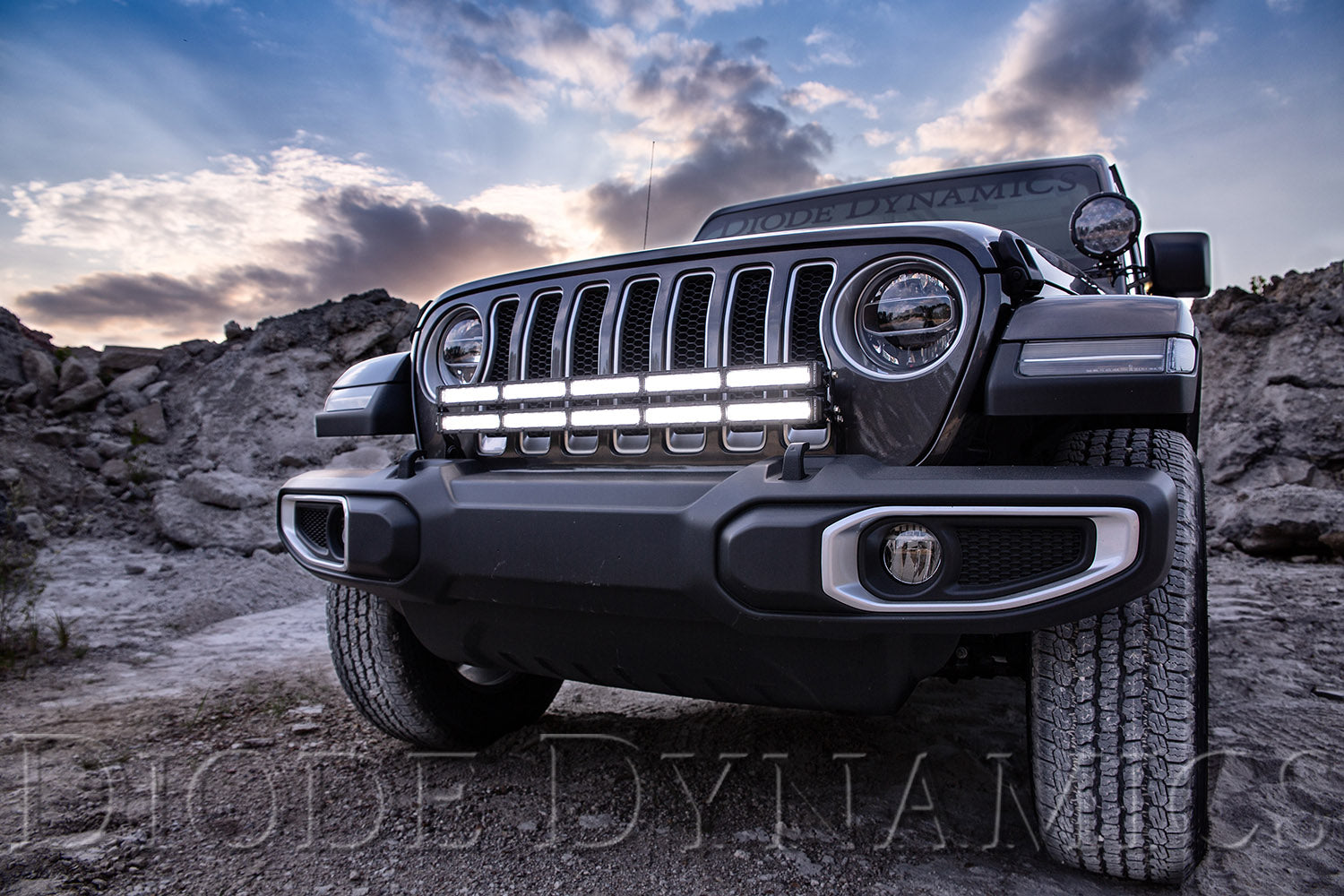 Diode Dynamics 2018-2021 Jeep JL Wrangler Gladiator White Driving Single Stage Series SS30 Bumper Bracket Kit DD6077