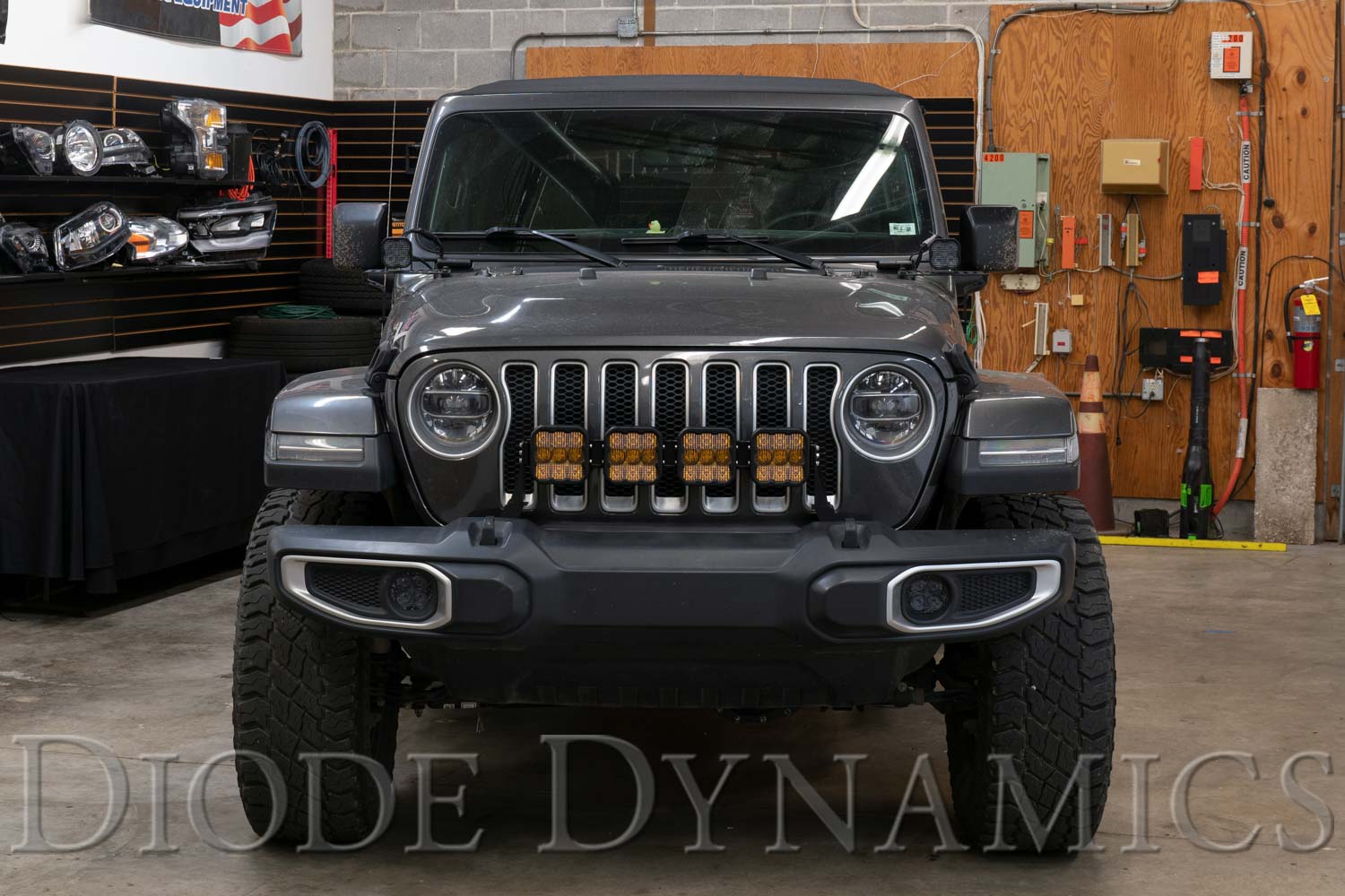 Diode Dynamics 2018-2021 Jeep Wrangler JL SS5 4-Pod CrossLink Grille Sport Yellow Combo Lightbar Kit DD6827