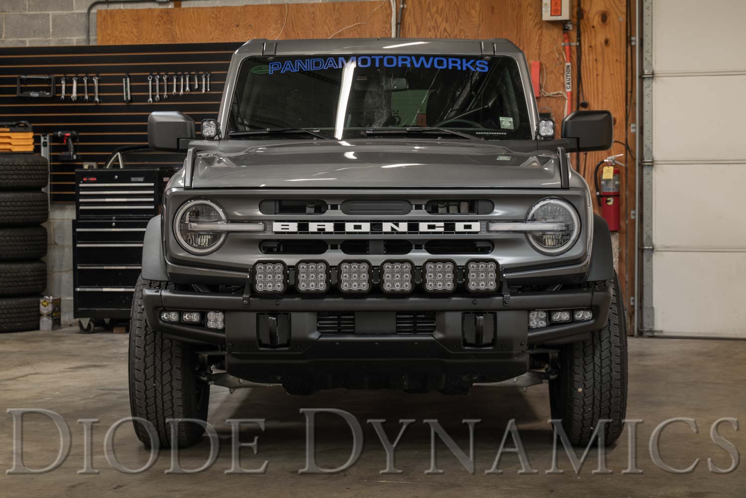 Diode Dynamics 2021 Ford Bronco SS5 6-Pod CrossLink Grille Sport White Combo Lightbar Kit DD7235