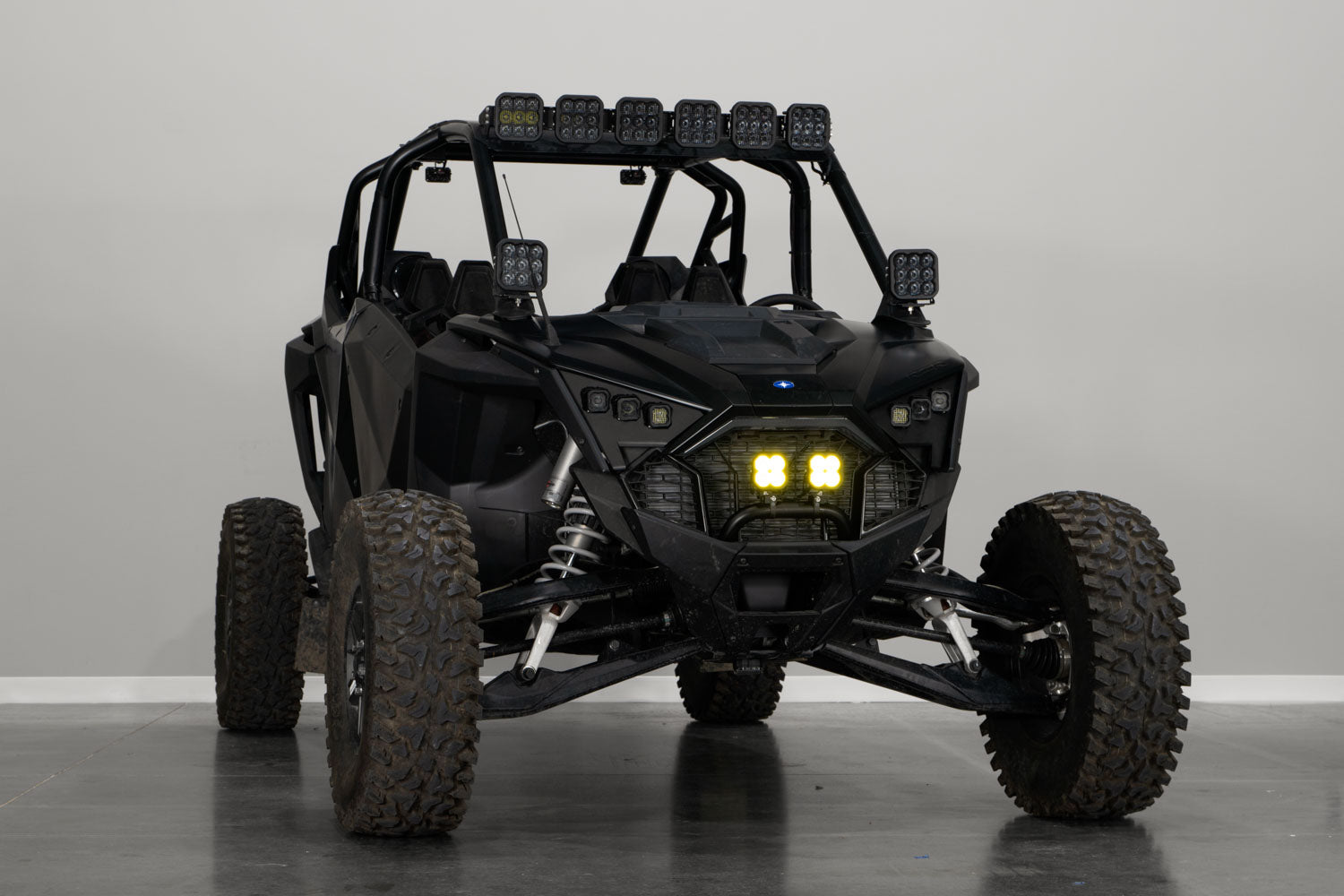 Diode Dynamics SS3 LED Bumper 1.25 Inch Roll Bar Kit Max Yellow SAE Fog Pair DD7697