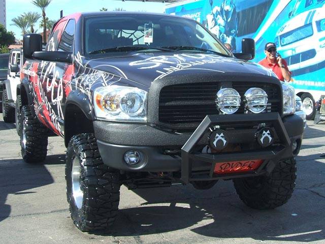 Spyder Industries 2008-2014 Nissan Titan Black Venom Bull Bars 808136