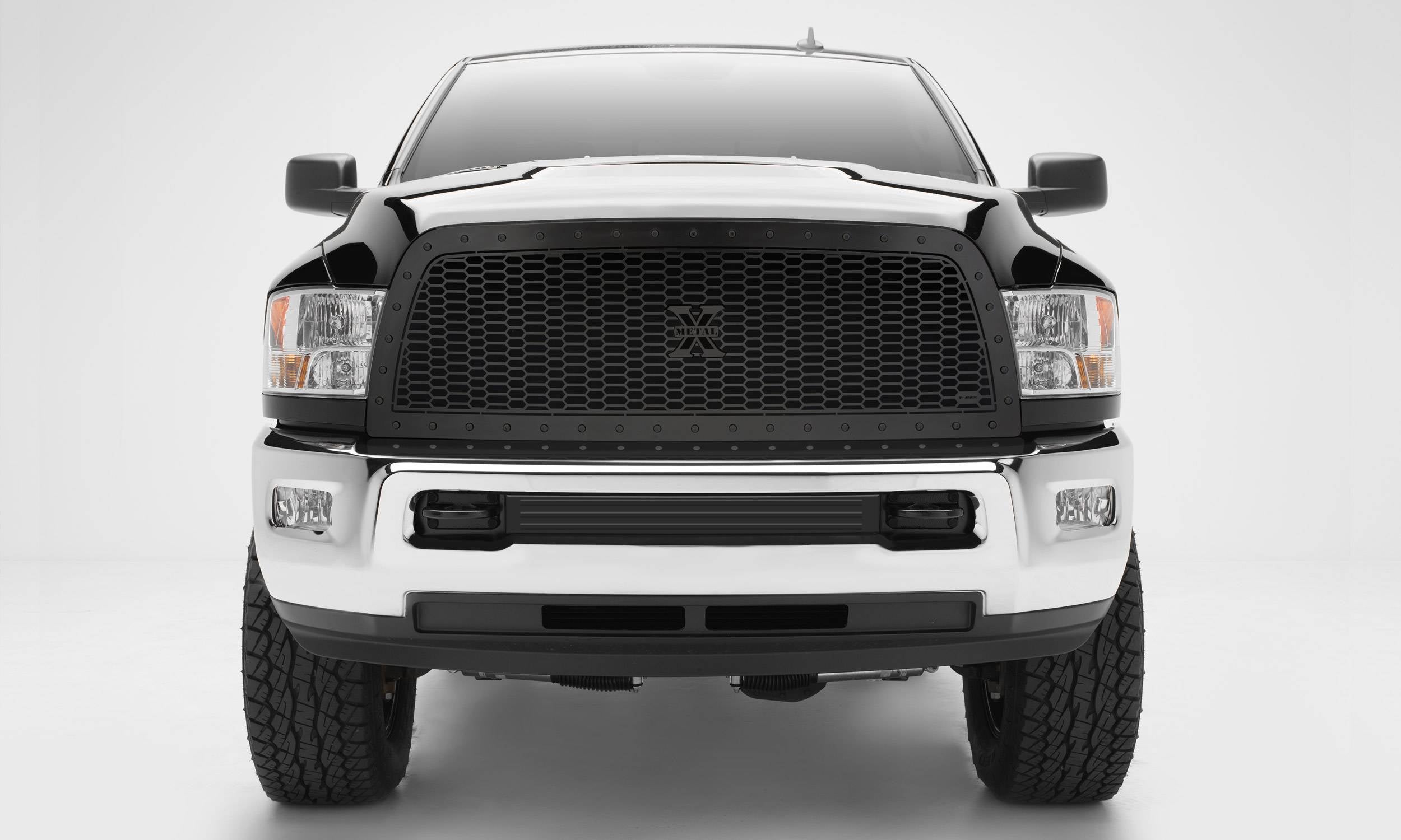 T-Rex 2013-2018 Dodge Ram 2500 3500 Mild Steel 1 Pc Replacement Cut Pattern Black Stealth Laser X Grille Black Studs 7714521-BR