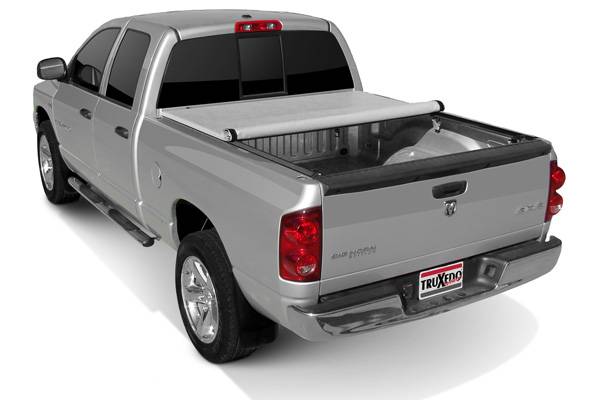 TruXedo 2020-2022 GMC Sierra Chevrolet Silverado 1500 New body style with or without MultiPro Multi-Flex tailgate Lo Pro 5'9" Bed Size Tonneau Cover 574301