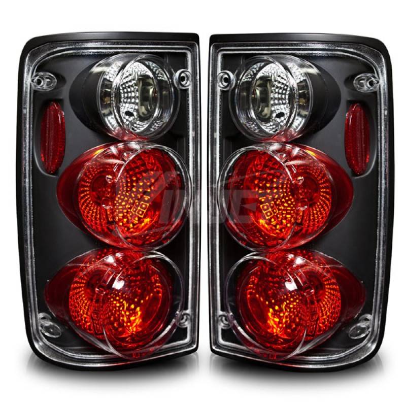 Winjet 1989-1995 Toyota Pickup Black Clear Altezza Tail Light WJ20-0045-04