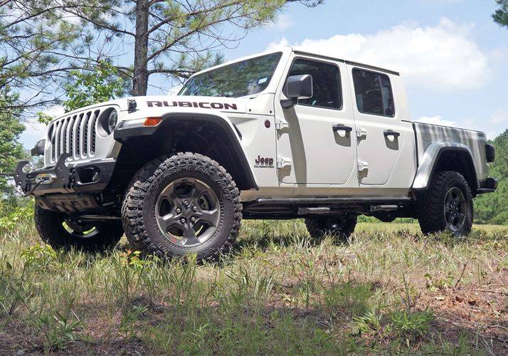 SUPERLIFT 2020 Jeep Gladiator Sport S Rubicon Sport Level Kit 2.5 Inch 40051