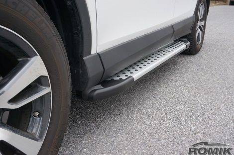 ROMIK 2013-2018 Toyota RAV4 SUV Running Boards RAL-S Side Steps 61720418