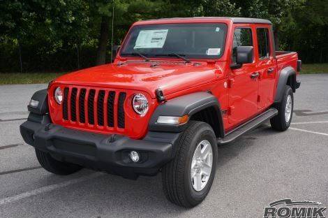 ROMIK 2020 Jeep Gladiator Running Boards RAL-TB Side Steps 61316419