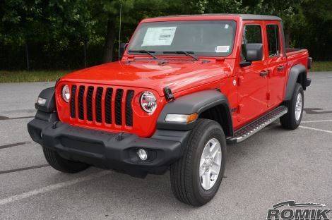 ROMIK 2020 Jeep Gladiator Running Boards REC-TP Side Steps 51316418