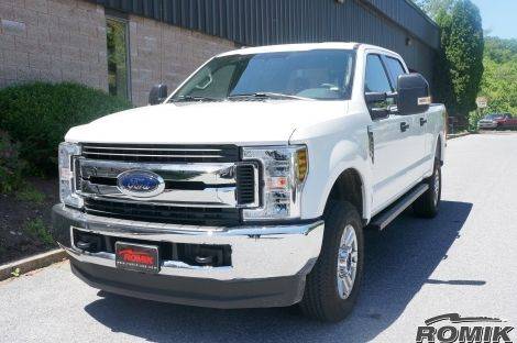 ROMIK 2017-2020 Ford Super Duty Super Crew Cab Running Boards ROF-T Side Steps 82354419