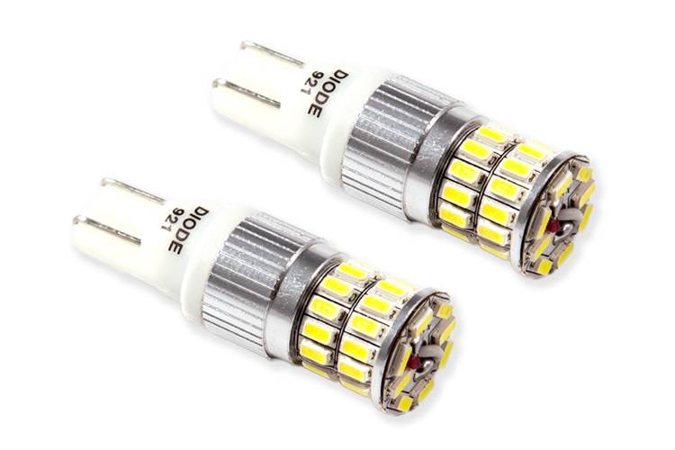 Diode Dynamics 2006-2010 Dodge Charger Backup LEDs Pair HP36 210 Lumens DD0143P