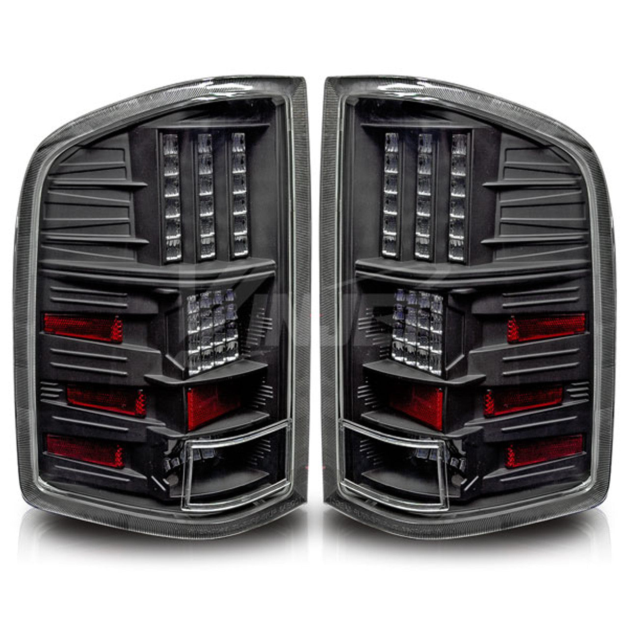 Winjet 2007-2013 Chevrolet Silverado LED Tail Light Gloss Black Clear CTWJ-0067-GBC