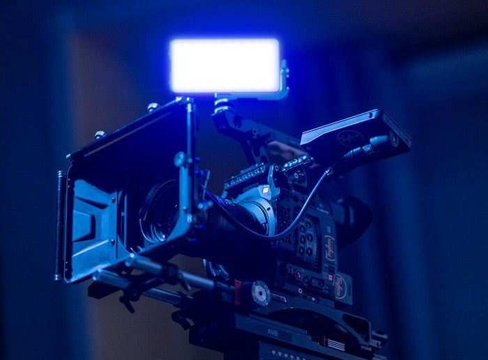 Type S LC 360 LED Video Light & Power Bank LM533425-1